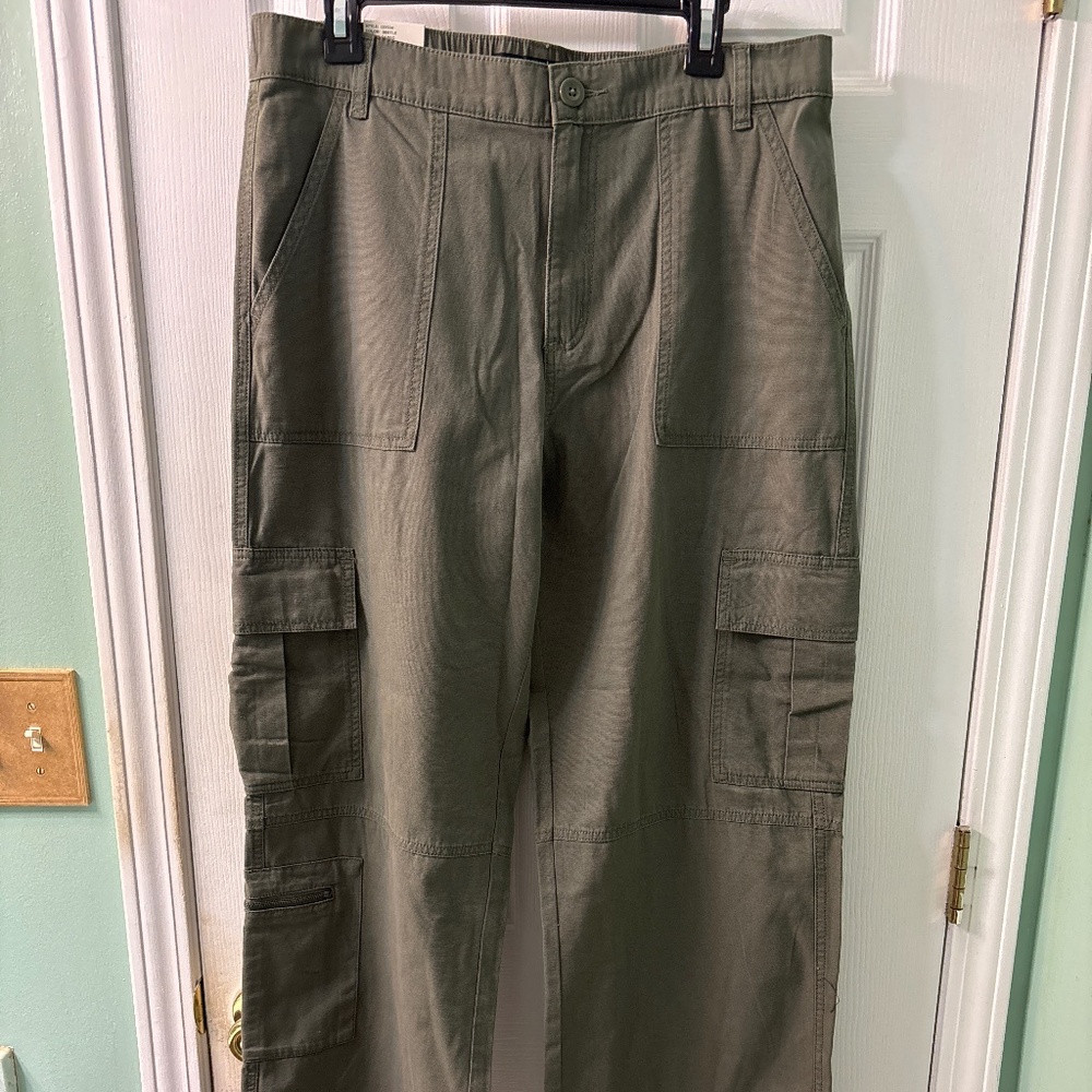 Aero Utility Cargo Pants